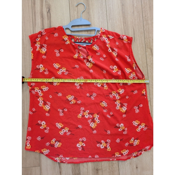 Maurices Red Floral Blouse – US XL - Picture 2 of 5